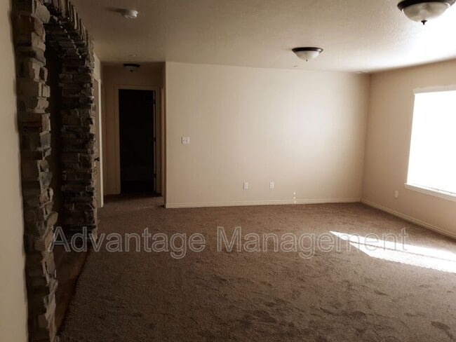 Photo - 3569 E Rock Creek Rd Unit G-4