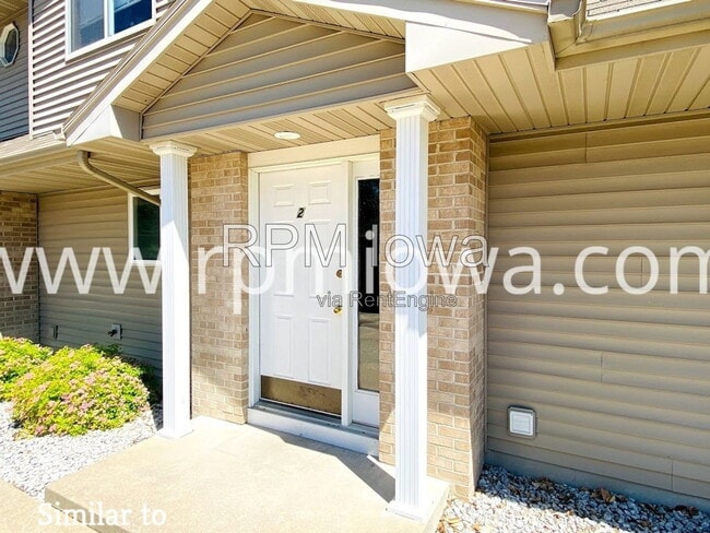 Building Photo - 1511 N Dakota Ave