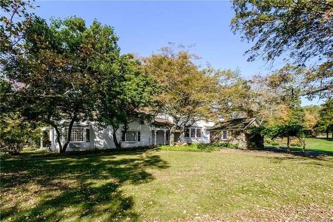 Photo - 2081 North St