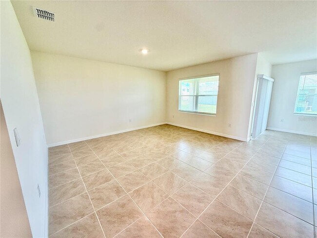 Photo - 5067 Tana Ter