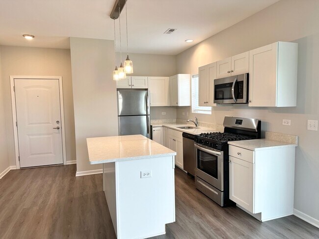 Photo - 853 E Main St Unit 3F