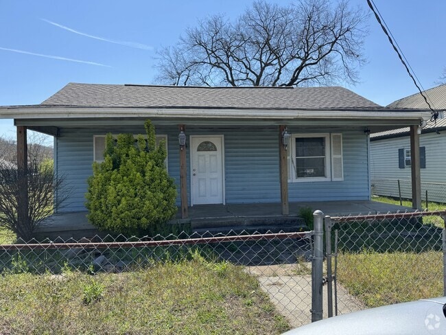 Building Photo - 1602 E 48th St Rental