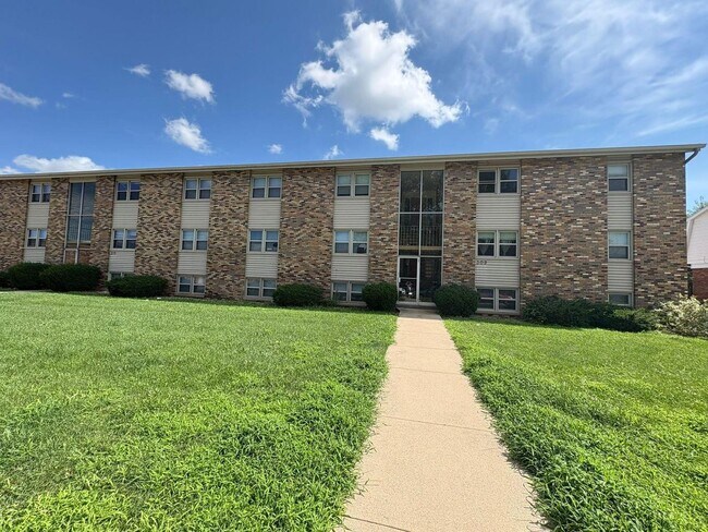 Building Photo - 309-311 Robinhood Unit C4
