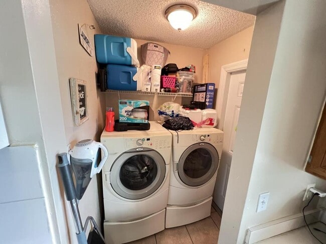 423 W Alamo Dr