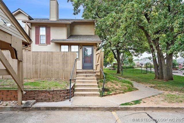 Photo - 9102 S Urbana Ave Unidad 1 Rental