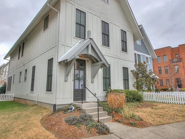 Photo - 118 Jamison Station Ln