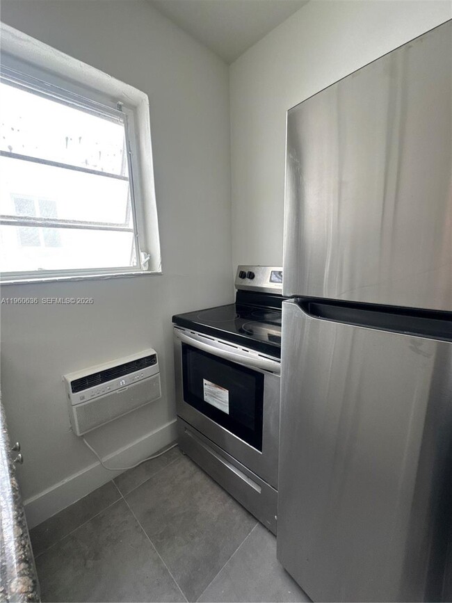 Photo - 1965 Calais Dr Unidad 9