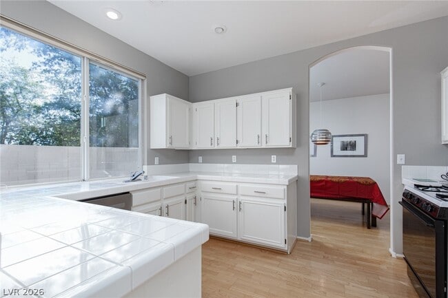 Photo - 256 Horizon Pointe Cir