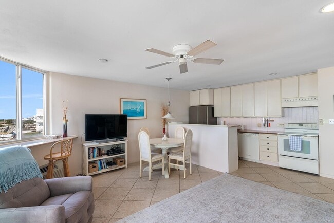 Photo - 265 Dune Rd