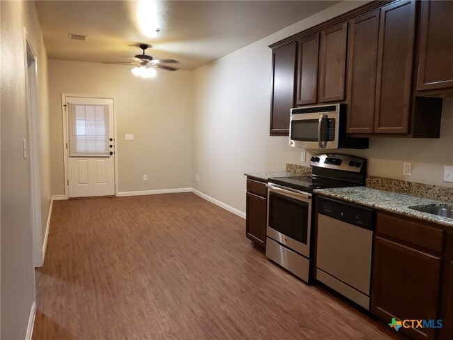 Building Photo - 165 S Guadalupe St Unit 221