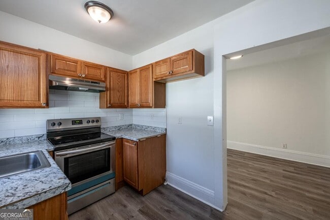 Photo - 406 Paines Ave NW