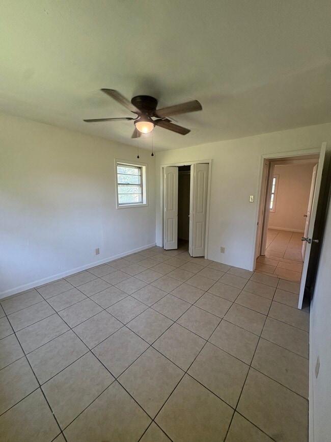 Photo - 136 Longwood Dr