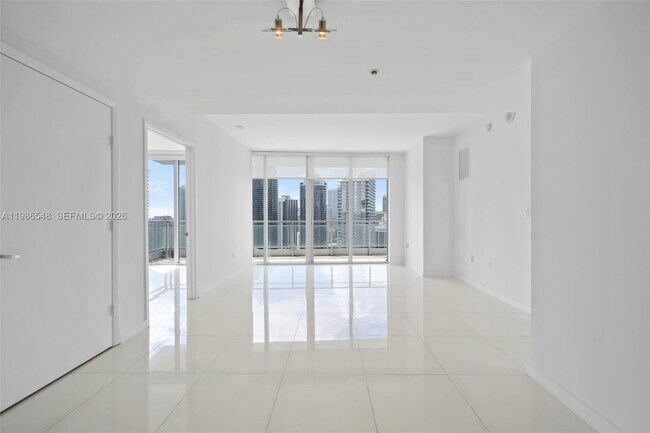 Photo - 92 SW 3rd St Unit 3902