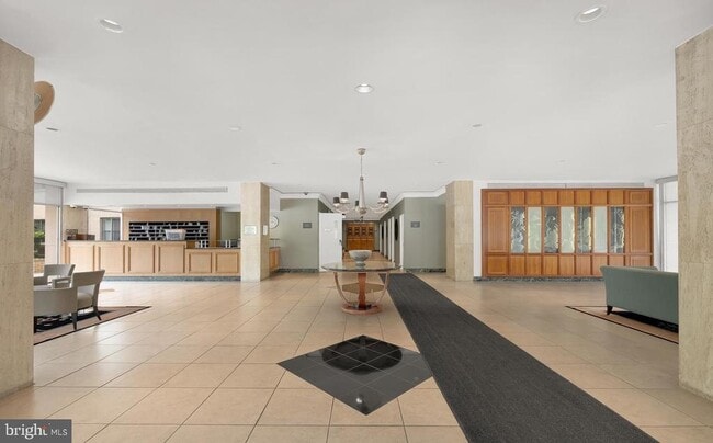 Photo - 10401 Grosvenor Pl Unit 328