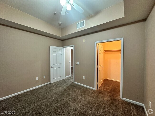 Building Photo - 19 E Agate Ave Unit 305 Rental