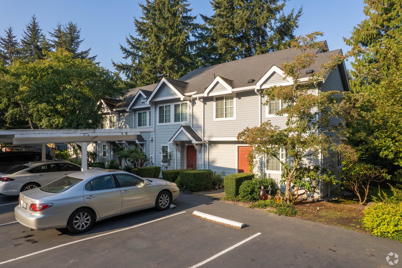 Exterior - Spring Brook Apartments