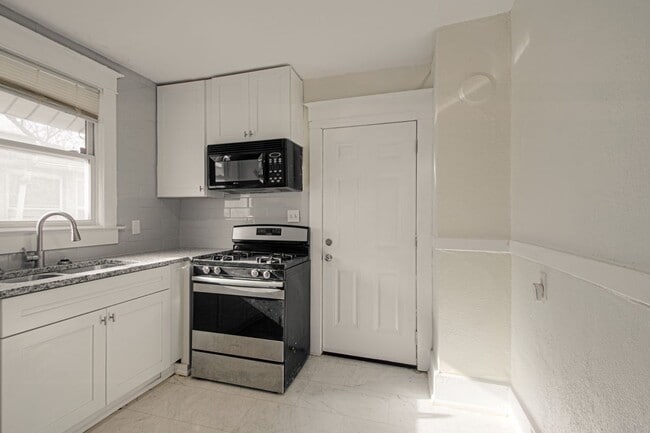 Photo - 3626 Bellefontaine Ave