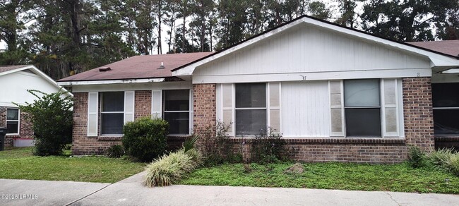 Photo - 37 Harding St Townhome