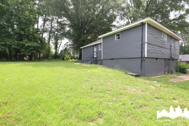Photo - 158 Pickett Rd