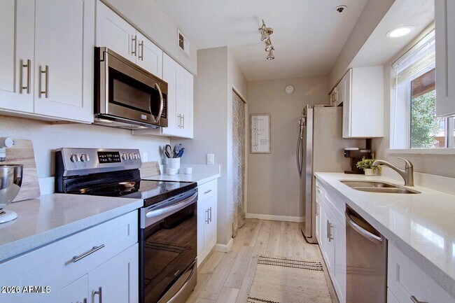 Building Photo - 7494 E Earll Dr Unit 217