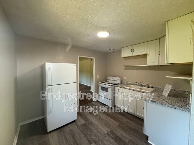 Photo - 1427 Stuben Dr