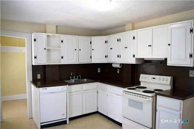 Photo - 13 Pleasant St