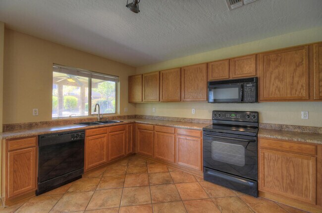 Photo - 2915 W Carson Rd