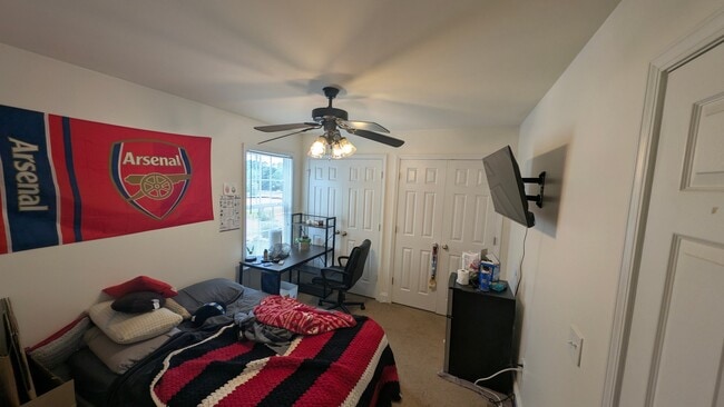 Photo - 157 Dennis Dr