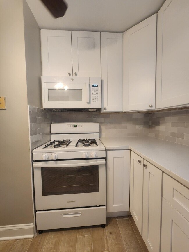 Photo - 7379 N Winchester Ave Unit 2N