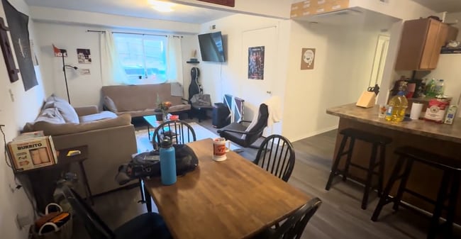 Photo - 313/315 Clay St