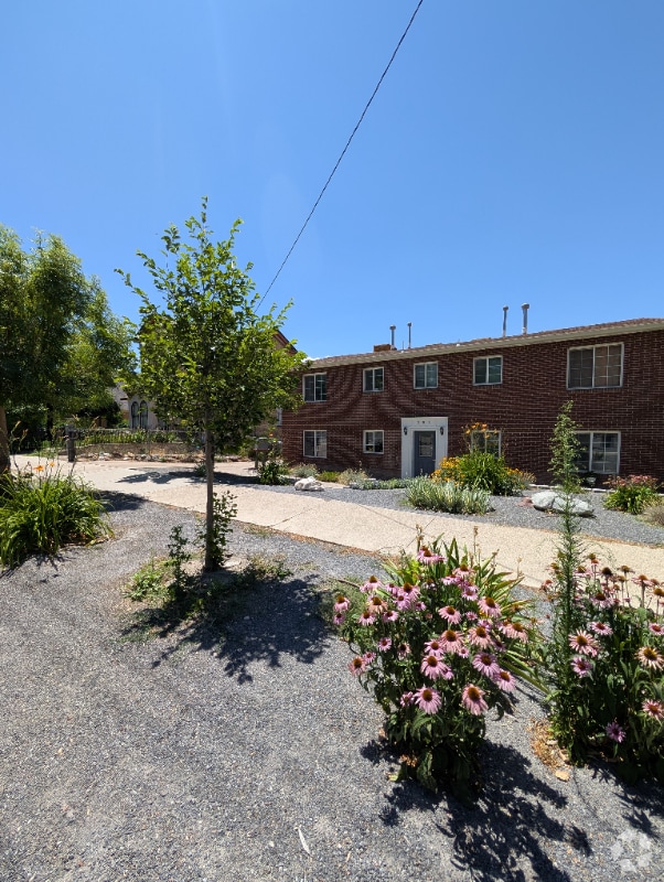 Building Photo - 651 N 200 W Rental