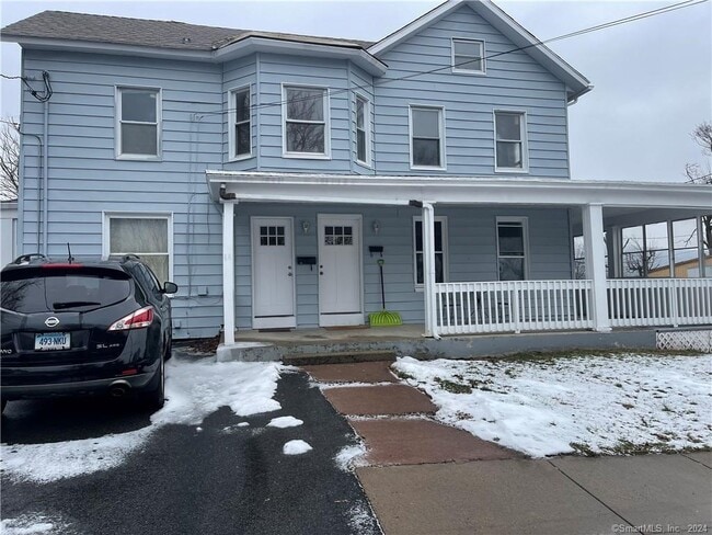 Building Photo - 14 Hillside Ave