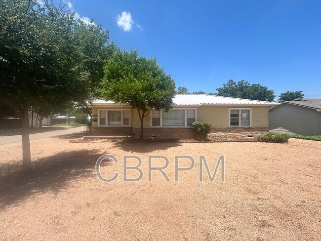 Photo - 3820 32nd St