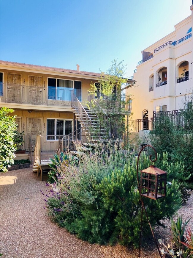 Building Photo - La Playa 1 bedroom, 1 bath Walking Distance to Bay & Point Loma Village