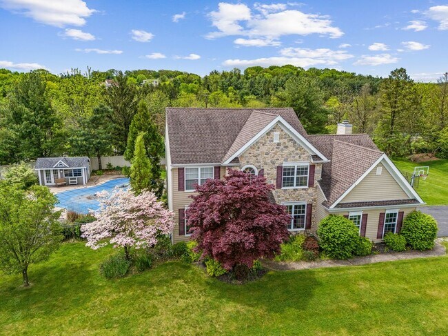 Photo - 2190 Beechwood St