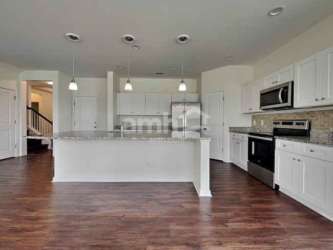 Photo - 103 Westover Dr