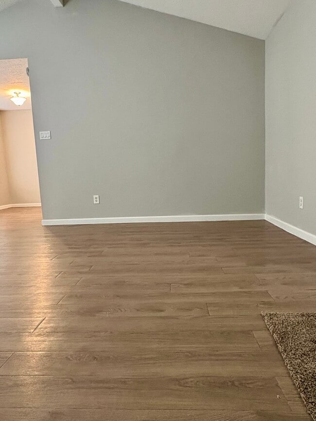 Photo - 7615 Woodland W Dr
