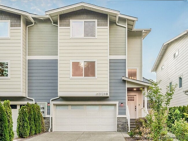 Building Photo - 13128 12th Dr SE