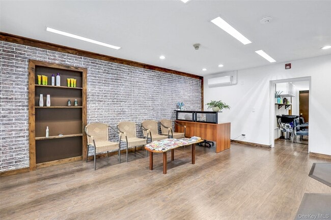 Building Photo - 199 NY-299 Unit 103