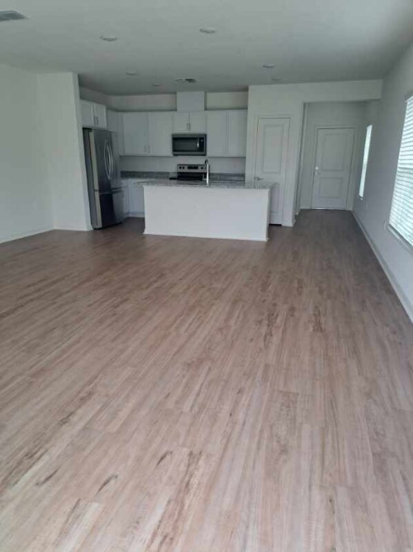 Photo - 577 Stoney Pointe Cir