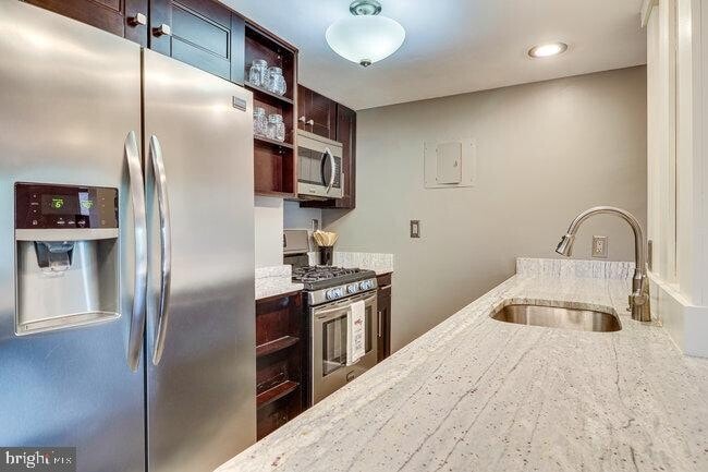 Photo - 1300 Army Navy Dr Unit 511