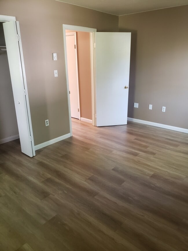 Photo - 27 Doris Drive Unit 27B