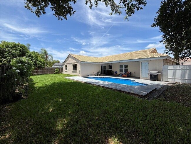 Photo - 6421 Crossbow Ct