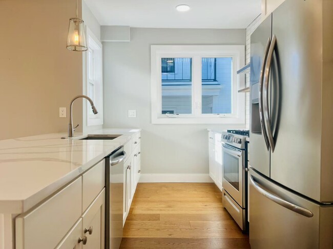 Photo - 19 Plymouth St