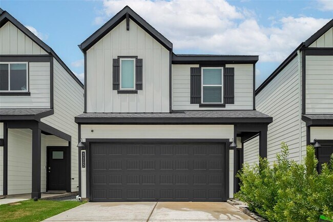 Photo - 3113 Crown Gate Dr House