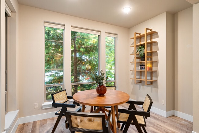 Photo - 1805 SE Madison St Unit 102