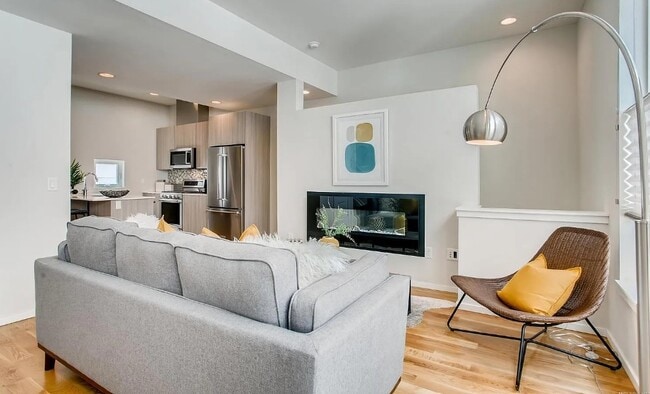 Photo - 3250 Federal Blvd