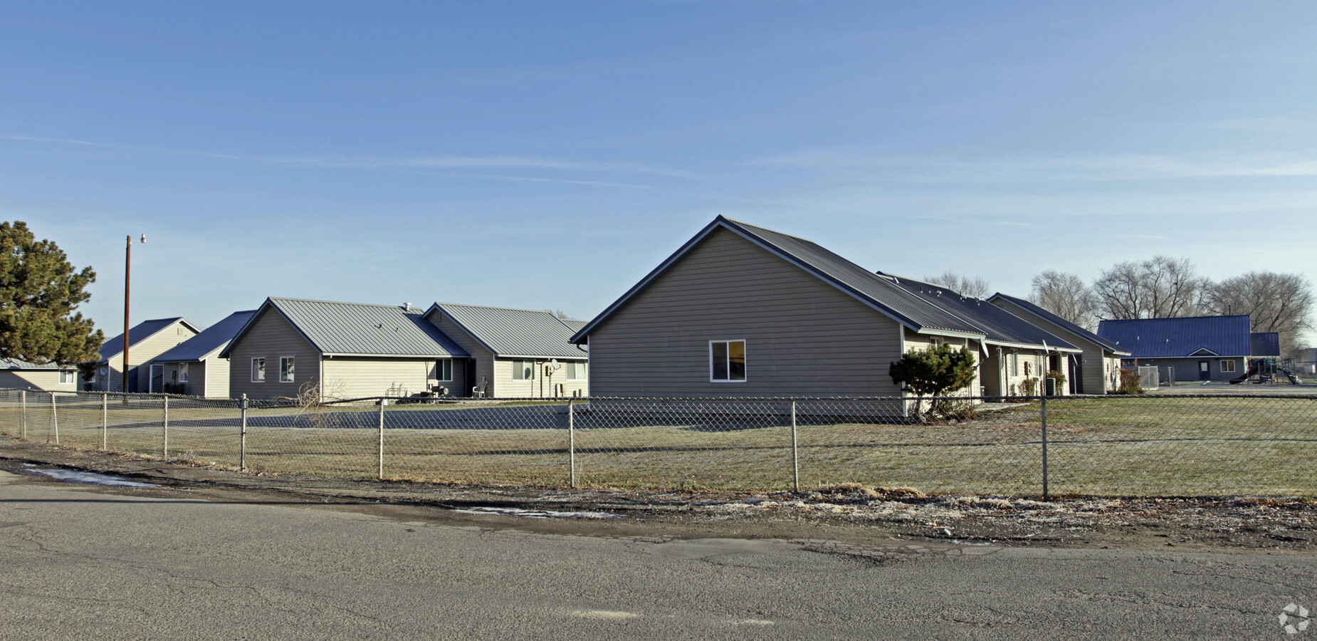 Rio Vista Apartments - Rio Vista Apartments