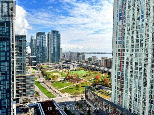 Photo - 170 Fort York Blvd Unité 1907