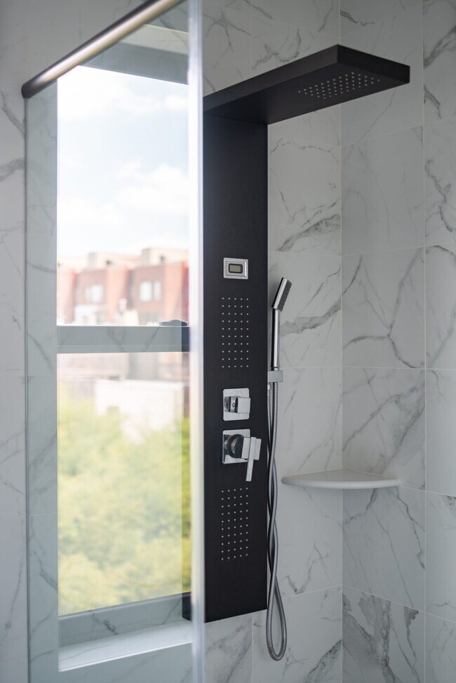 Photo - 930 N 2nd St Unidad 3